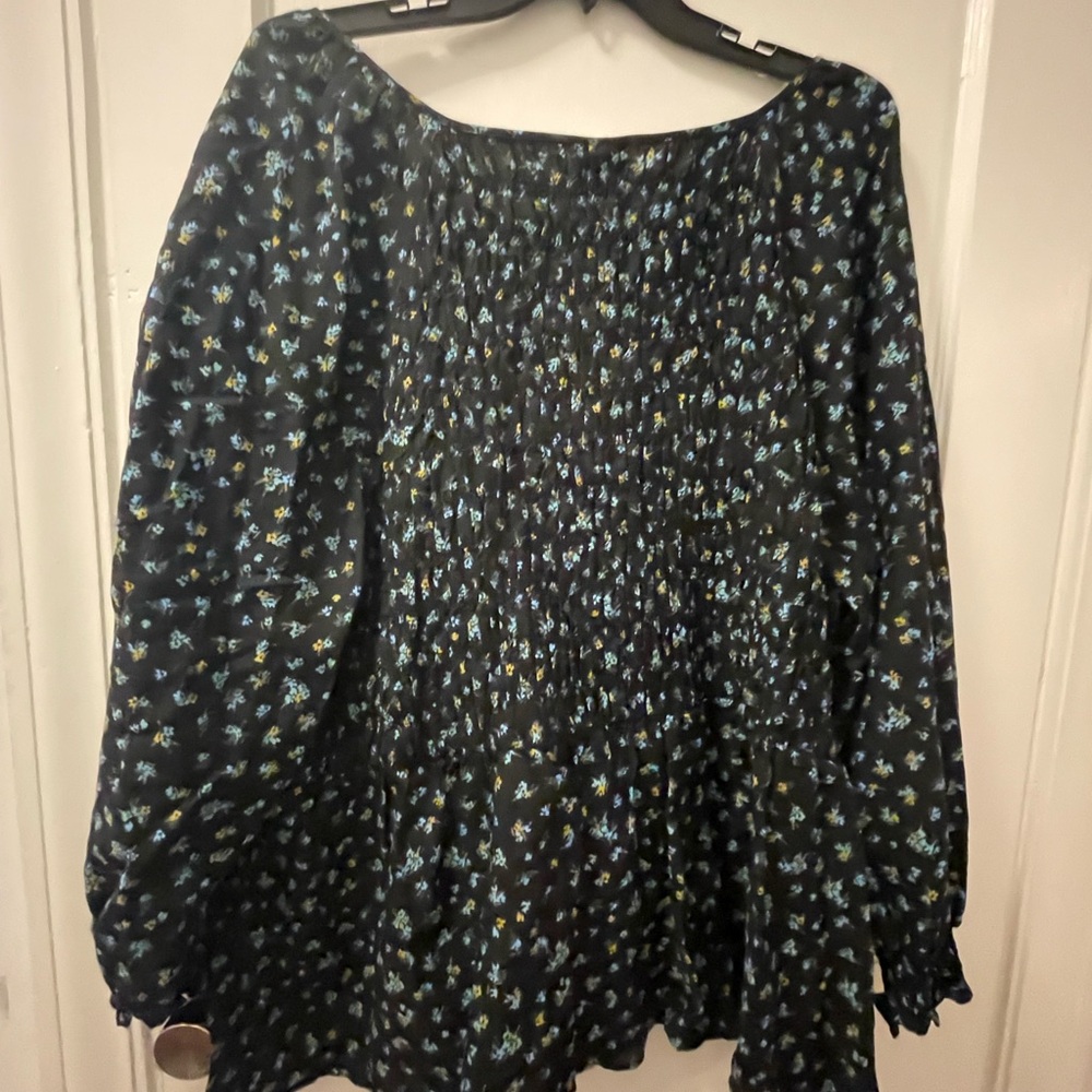 Ava And Viv Floral Top - Picture 10 of 10